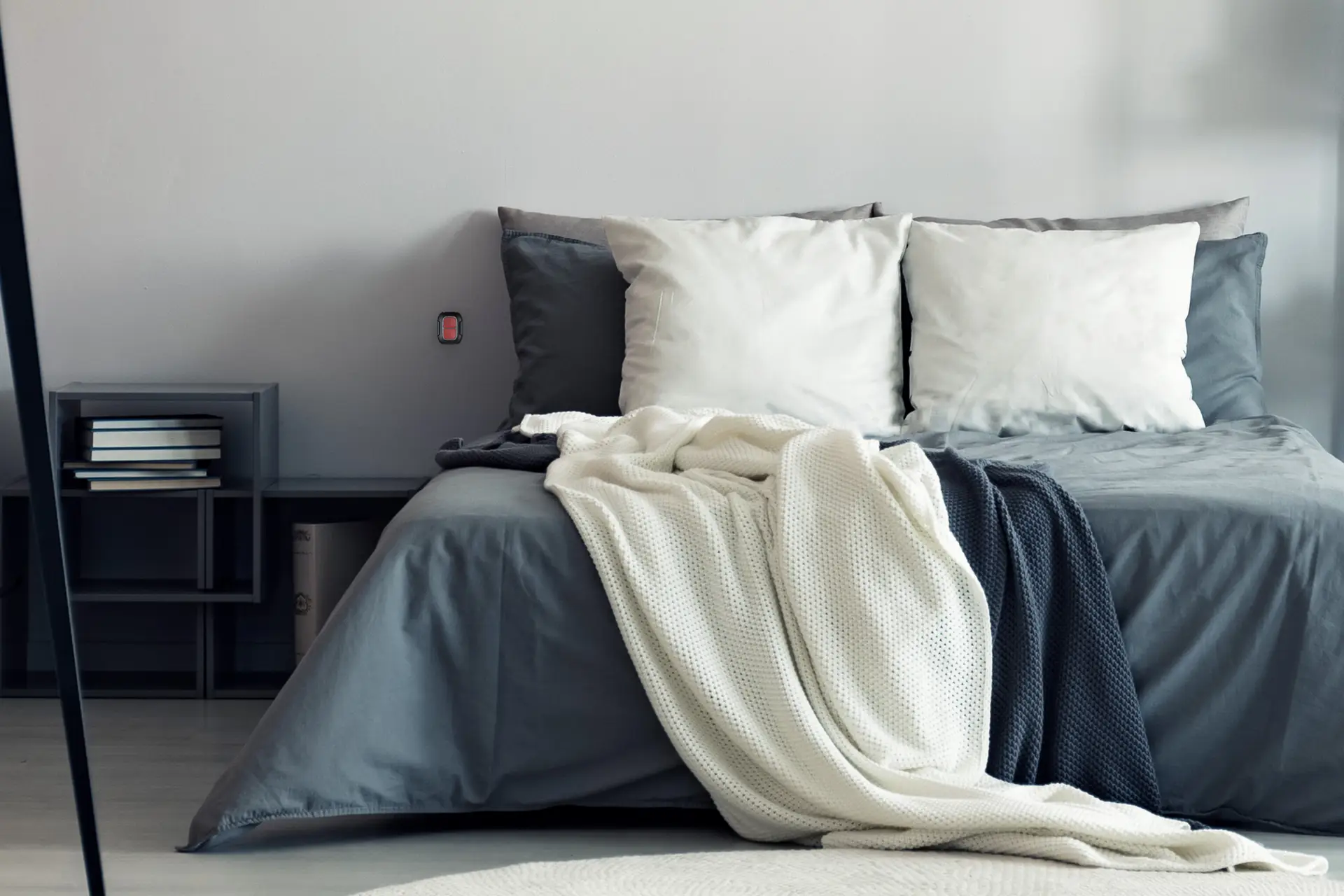Sicheres Schlafzimmer mit modernem Schutz | Alarm-Helden